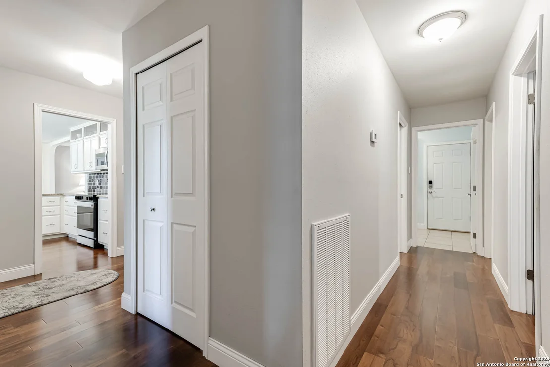 Photo of 13738 Wilderness Pt