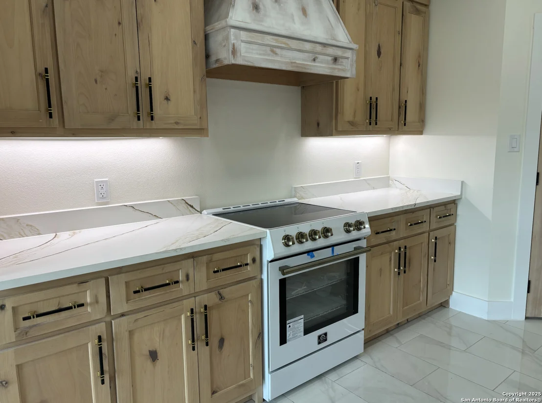 Photo of 809 N CAMP STREET