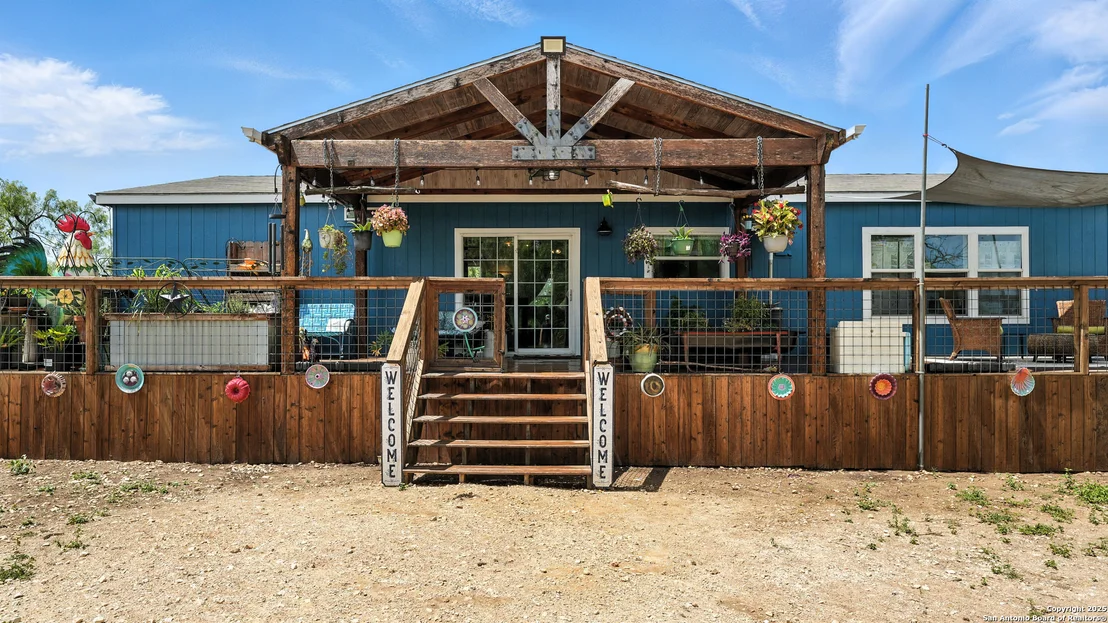 Photo of 355 Holley