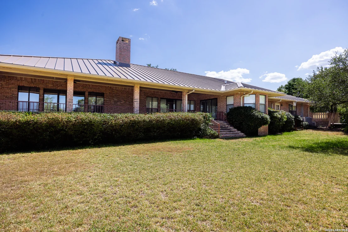 Photo of 304 Spring Mill Dr