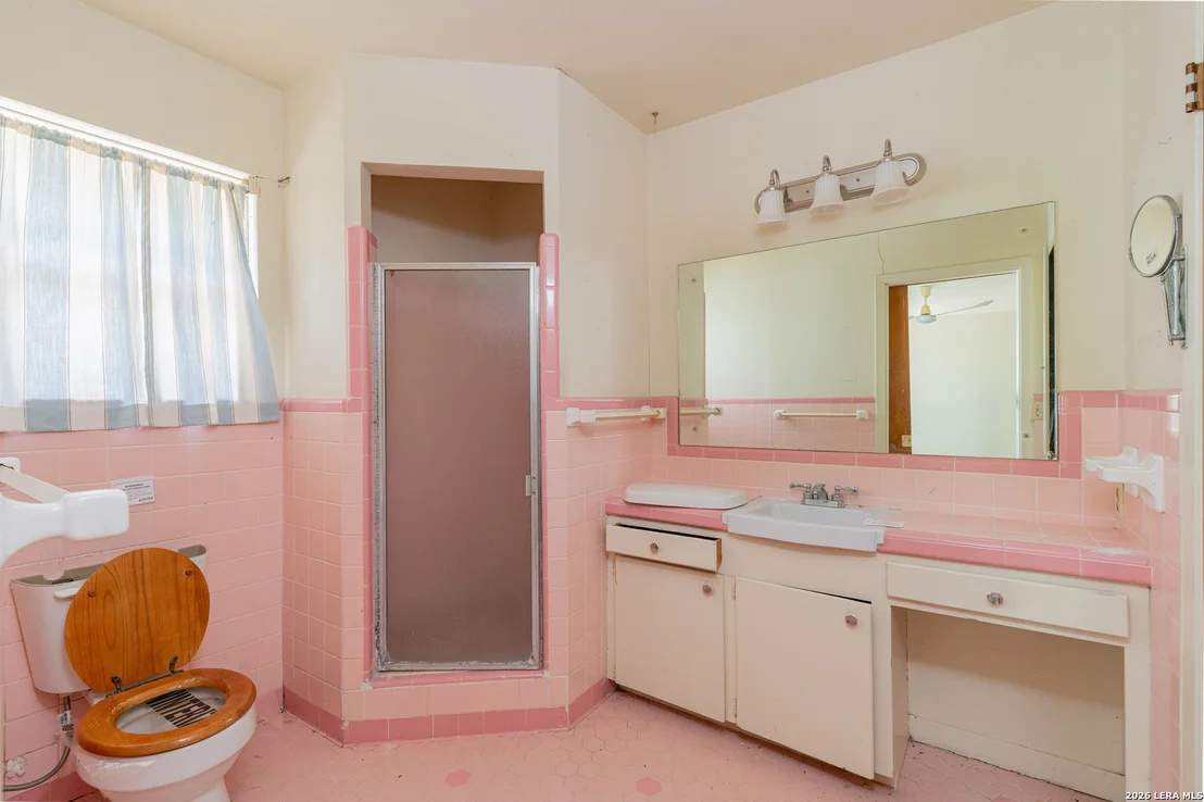 Photo of 1209 W Esperanza Ave.