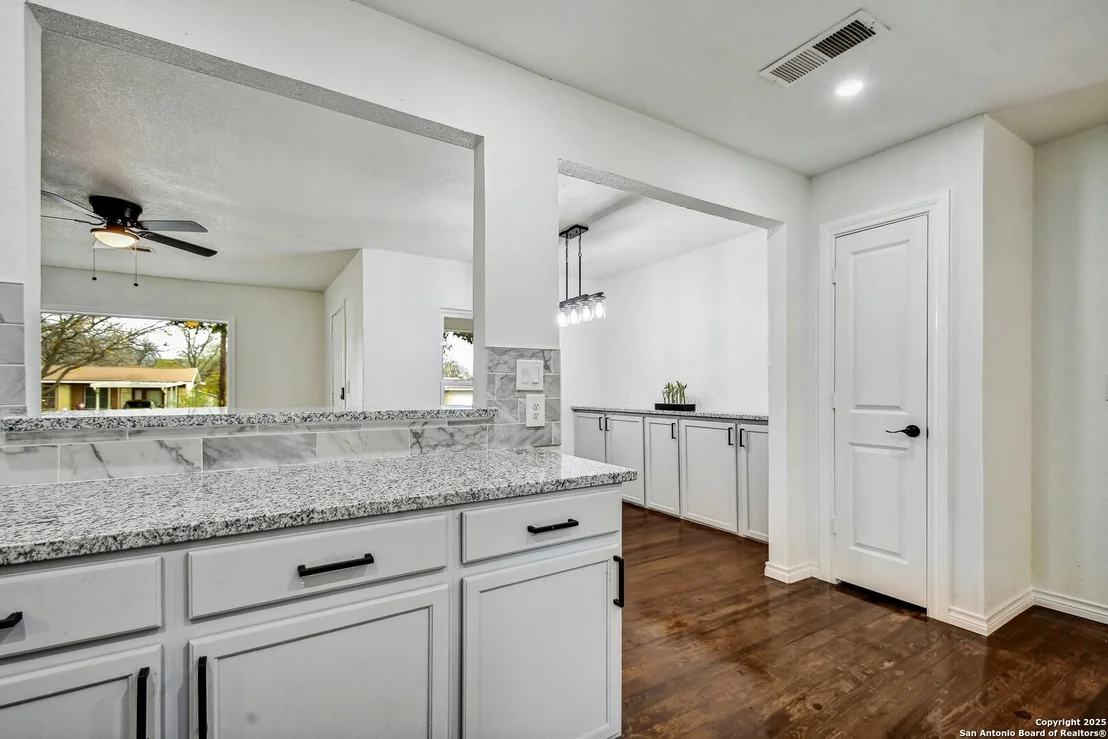 Photo of 315 Latch Drive