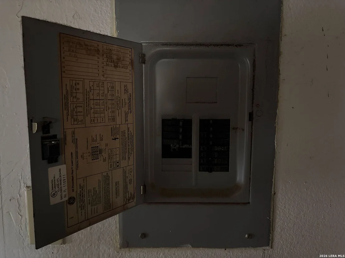 Photo of 351 Barrett