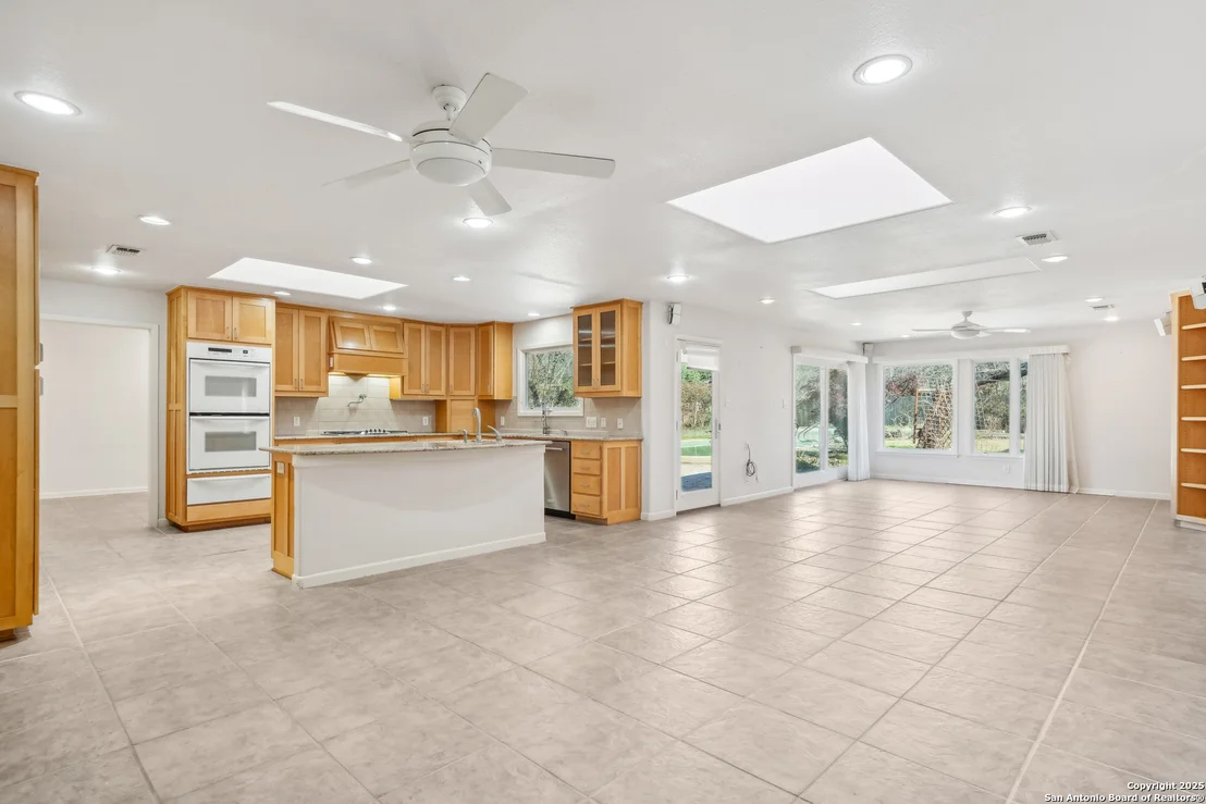 Photo of 122 Long Bow Rd.