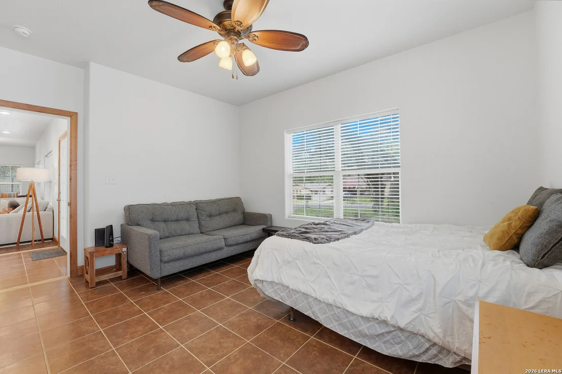 Photo of 325 Sollock
