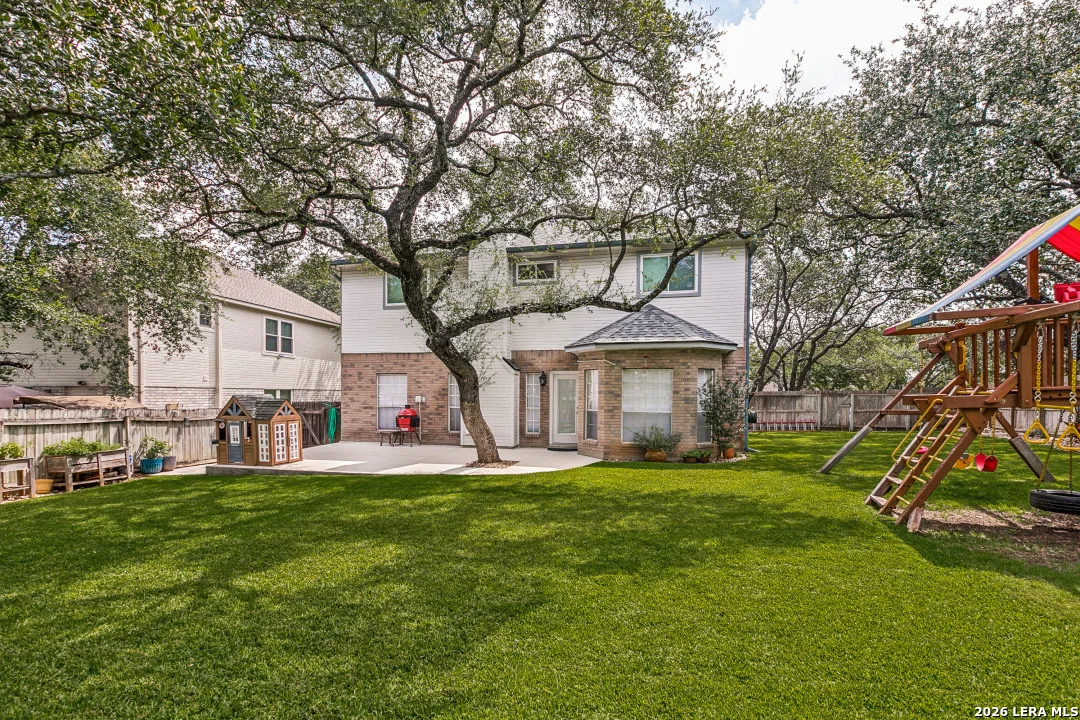 Photo of 18019 SUMMER KNOLL