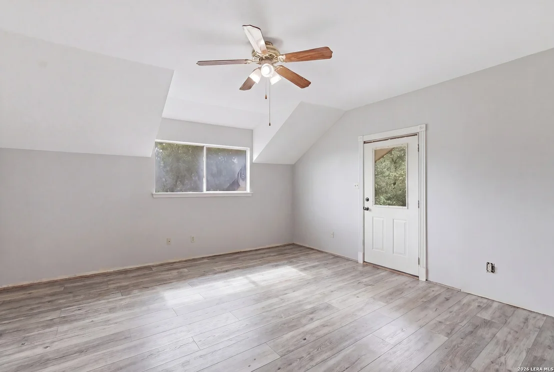 Photo of 292 Phillip Dr