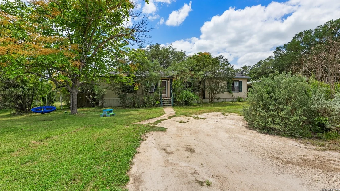 Photo of 164 OAK CV