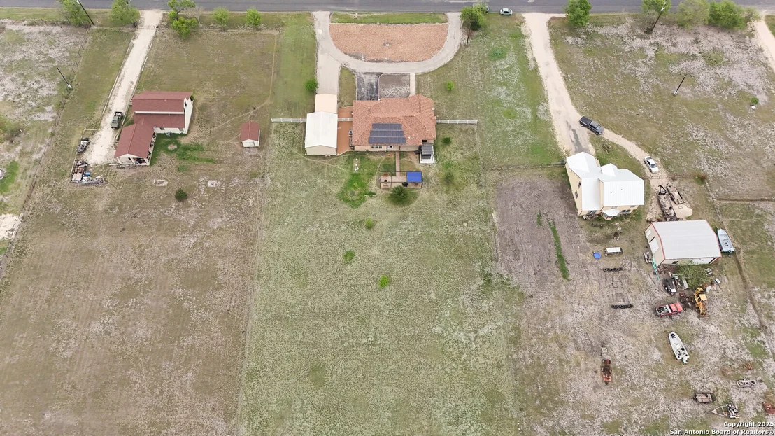 Photo of 861 County Road 464