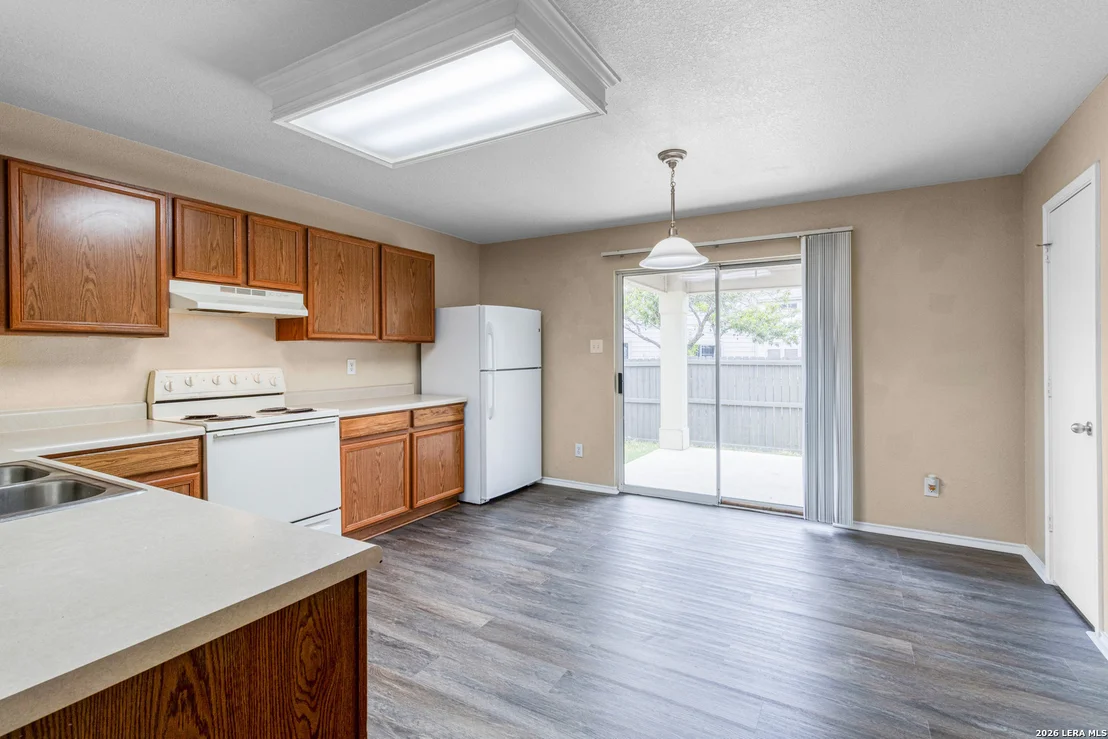 Photo of 131 BOOKER PALM