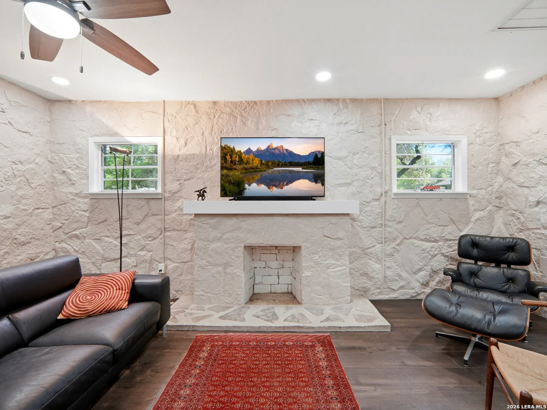 Photo of 19214 Grey Forest