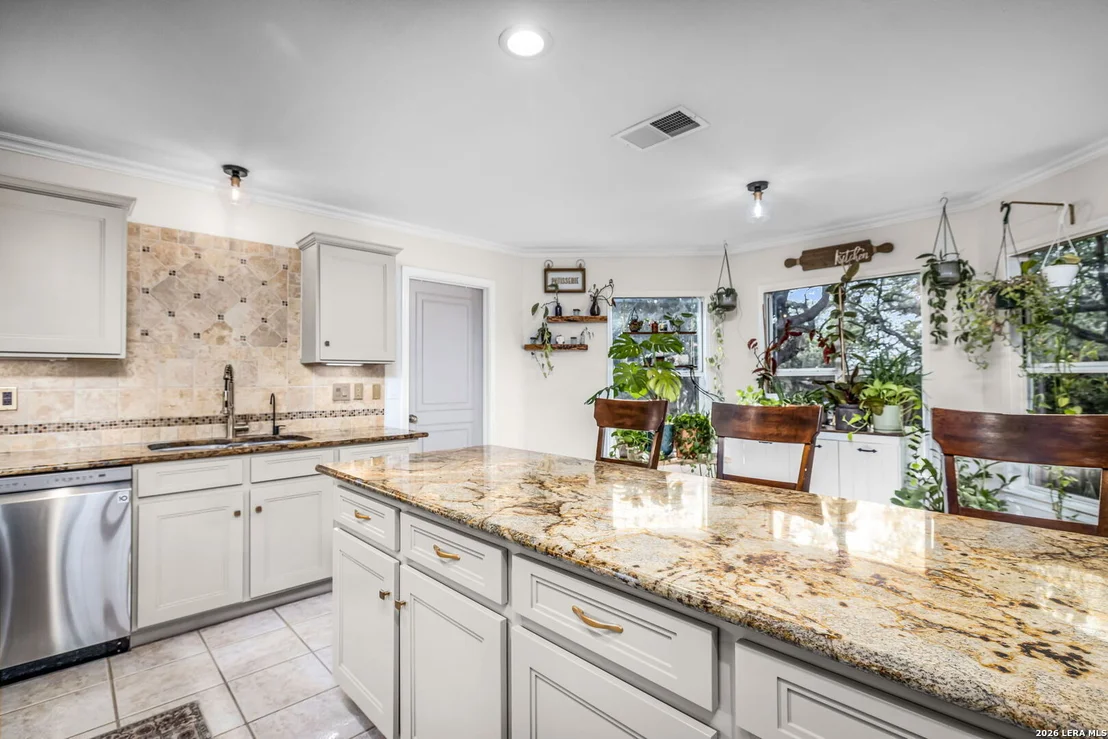 Photo of 231 Samantha Dr