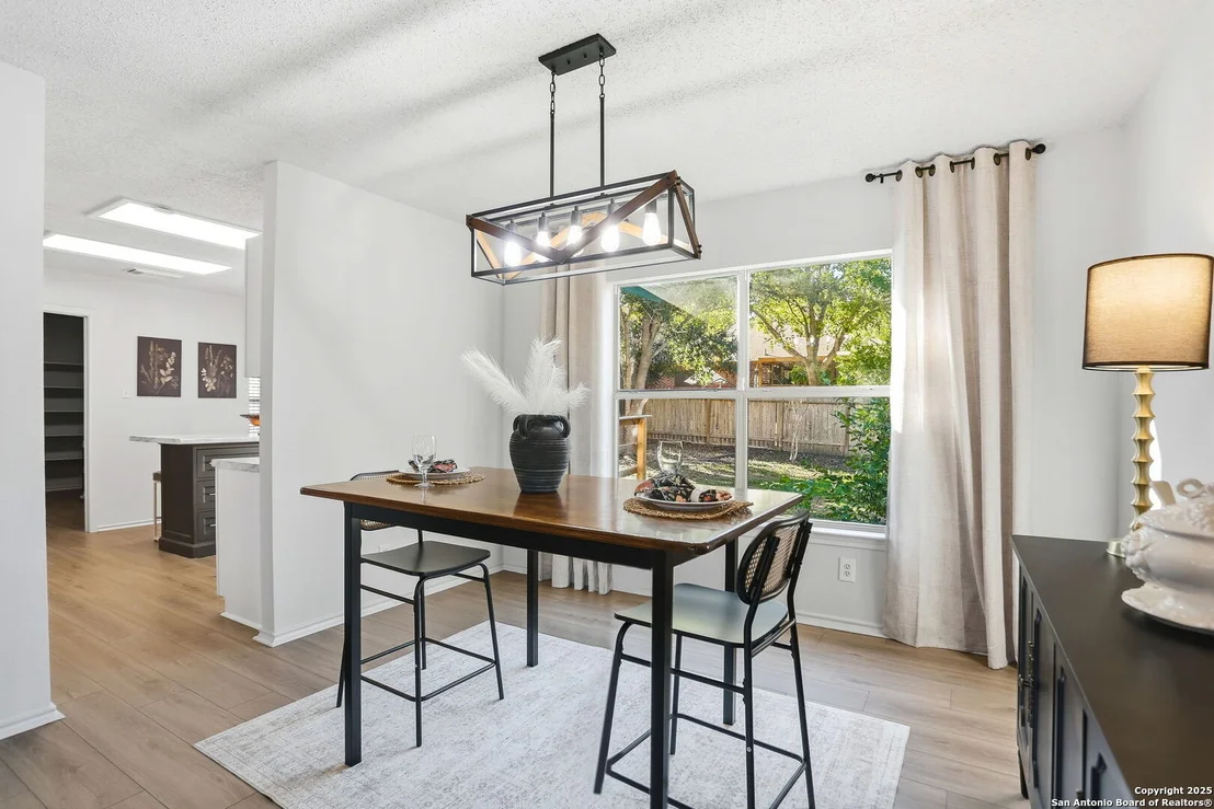 Photo of 8123 Chestnut Manor Dr.