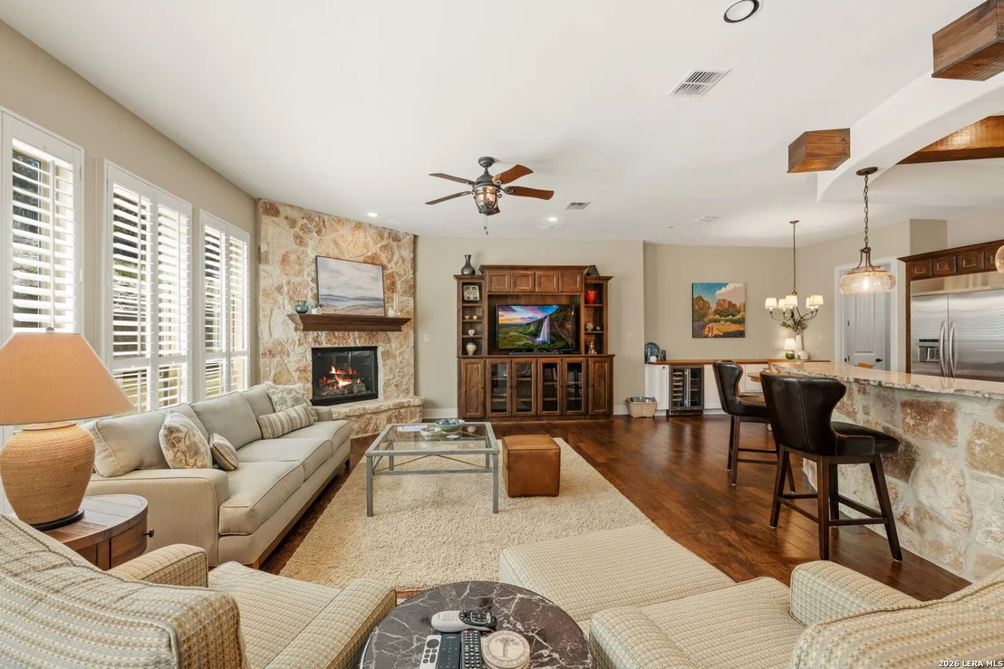Photo of 315 Candelaria