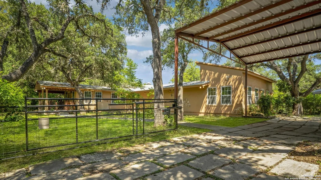 Photo of 10855 Jericho Rd