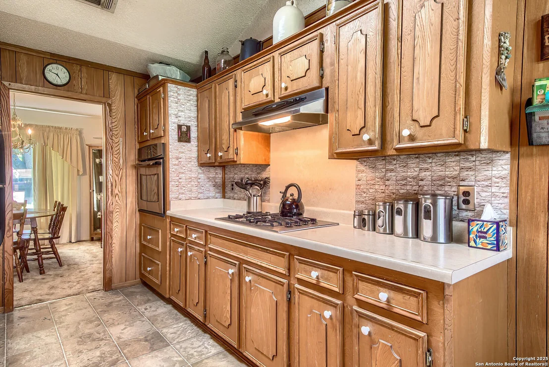 Photo of 1206 Acorn