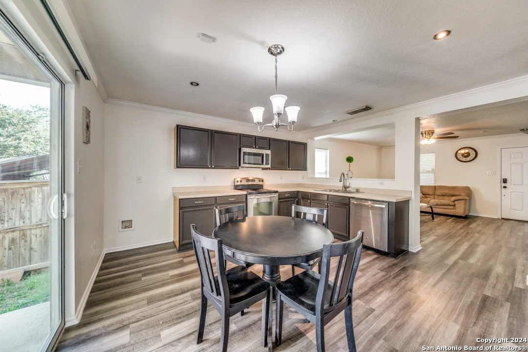 Photo of 4927 Ancient Elm