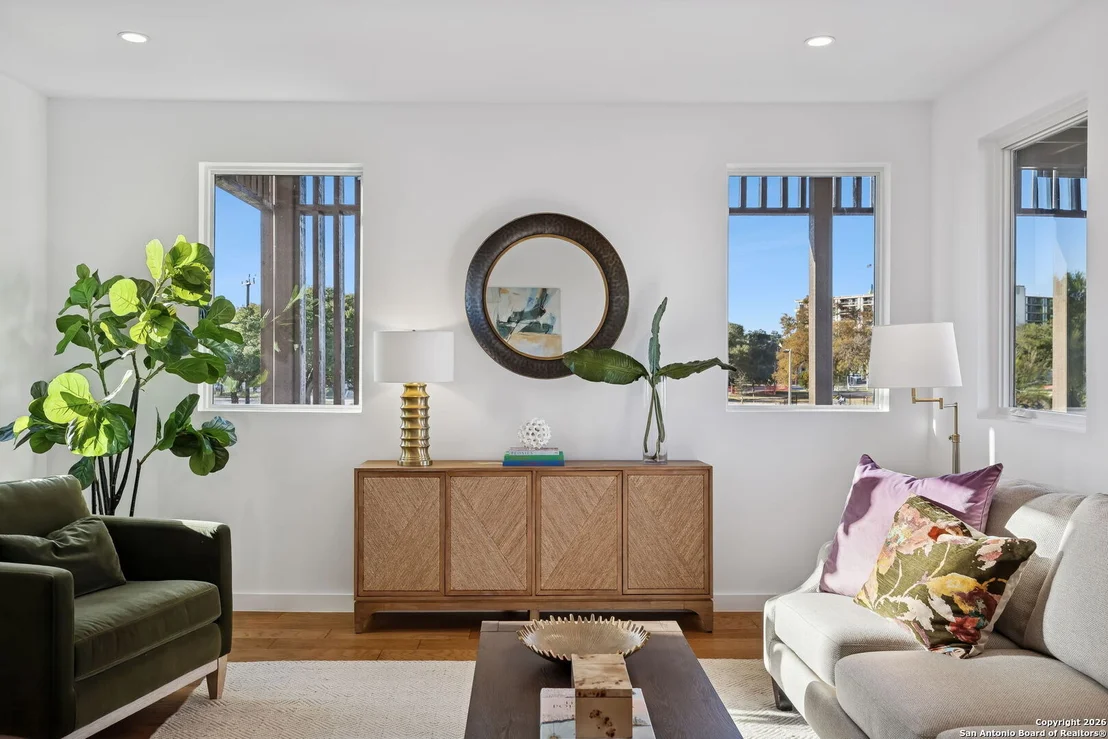 Photo of 502 McMonigal