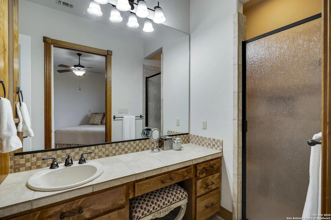 Photo of 442 PARADISE PT