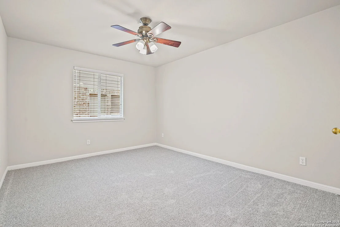 Photo of 9810 Selbourne