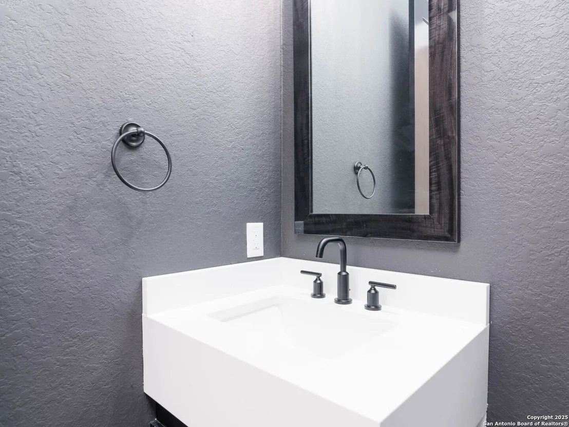 Photo of 26626 Marni