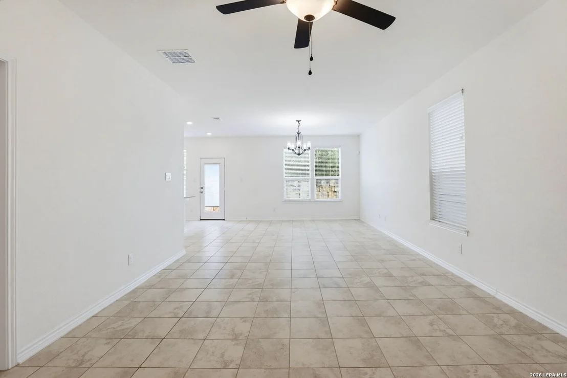 Photo of 5911 Eckhert Rd. #105