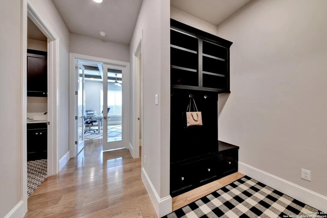 Photo of 4016 Abasolo