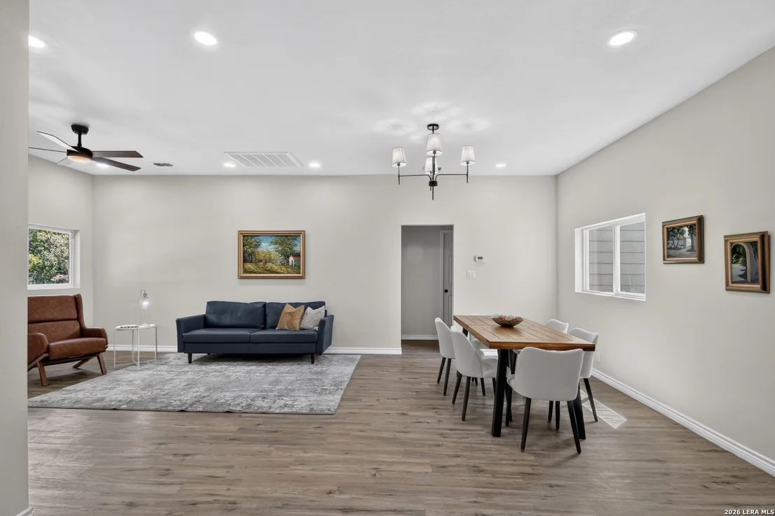 Photo of 285 Avenue I