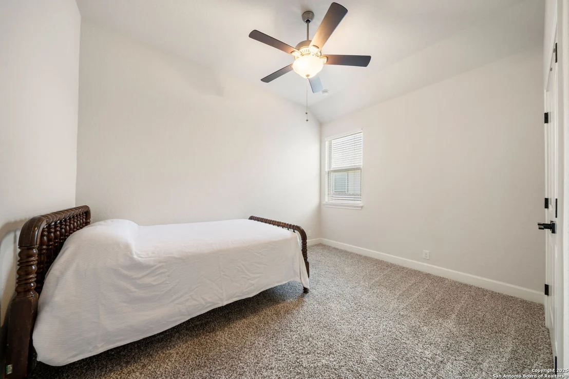 Photo of 122 Noble Woods