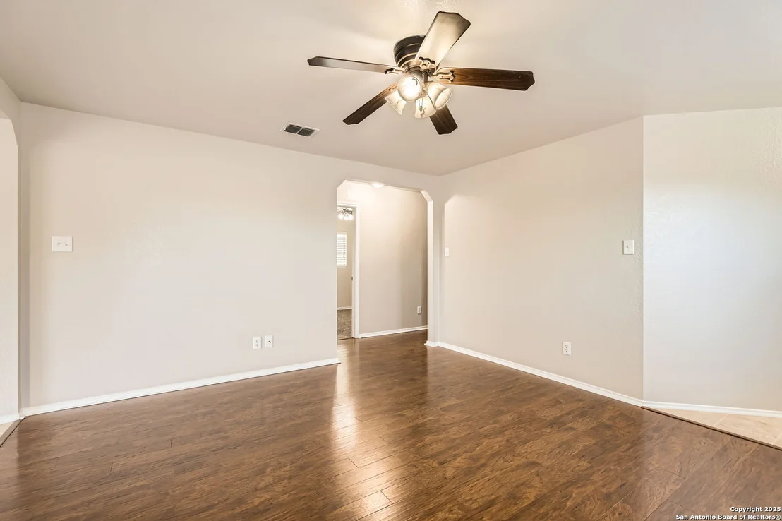 Photo of 3747 Hideaway Grn