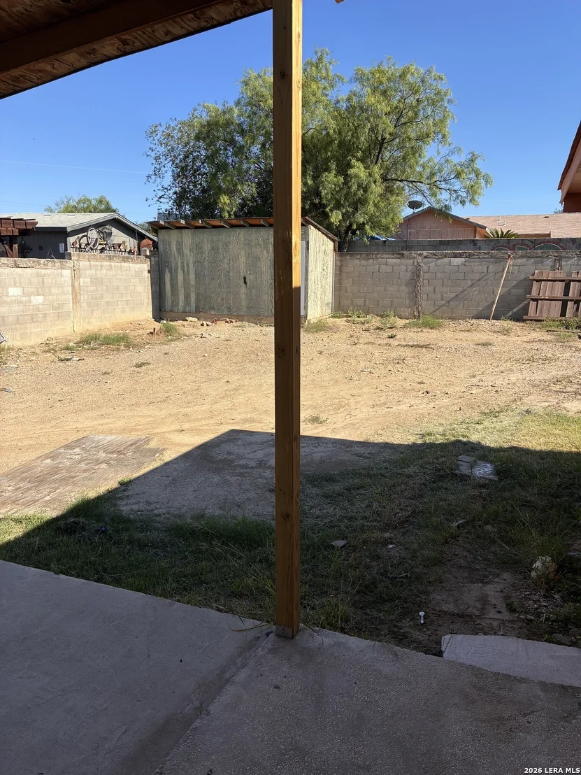 Photo of 2340 Royal Park