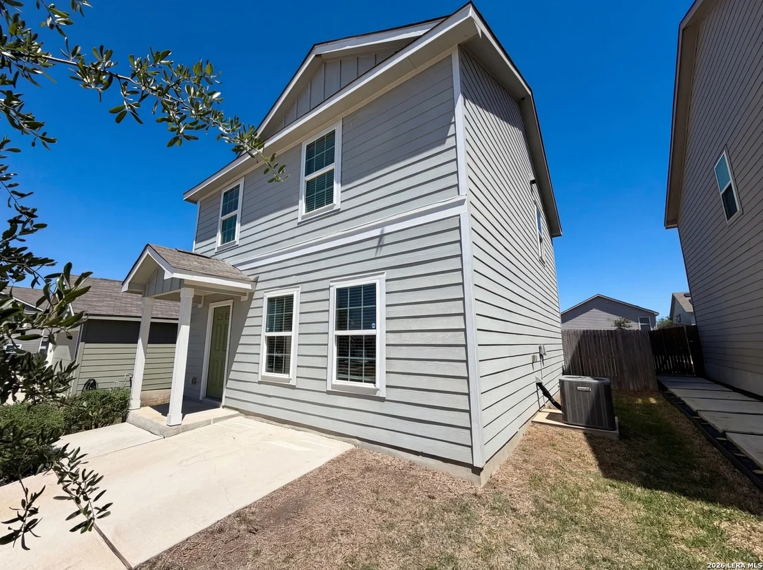 Photo of 210 EXPEDITION WAY