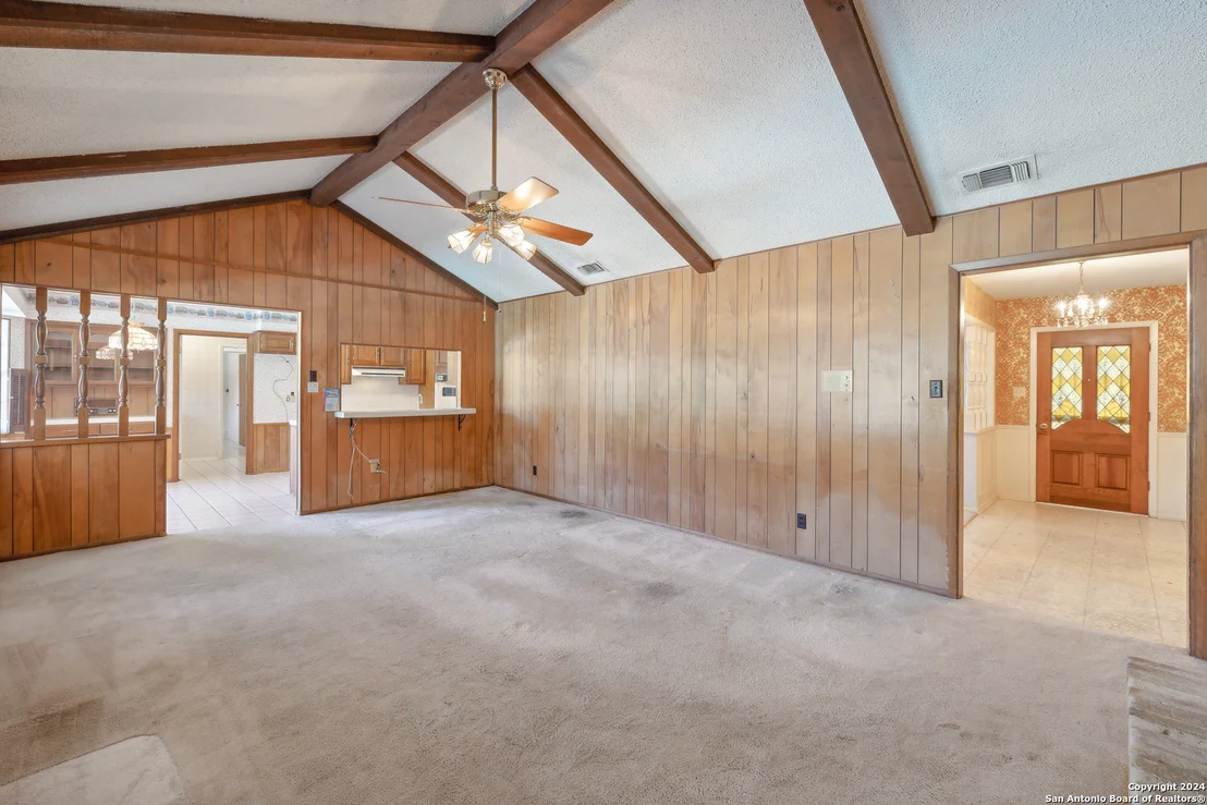 Photo of 449 GOLFCREST