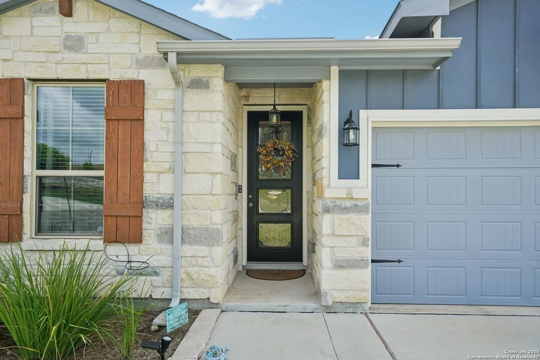 Photo of 4938 Oxbow
