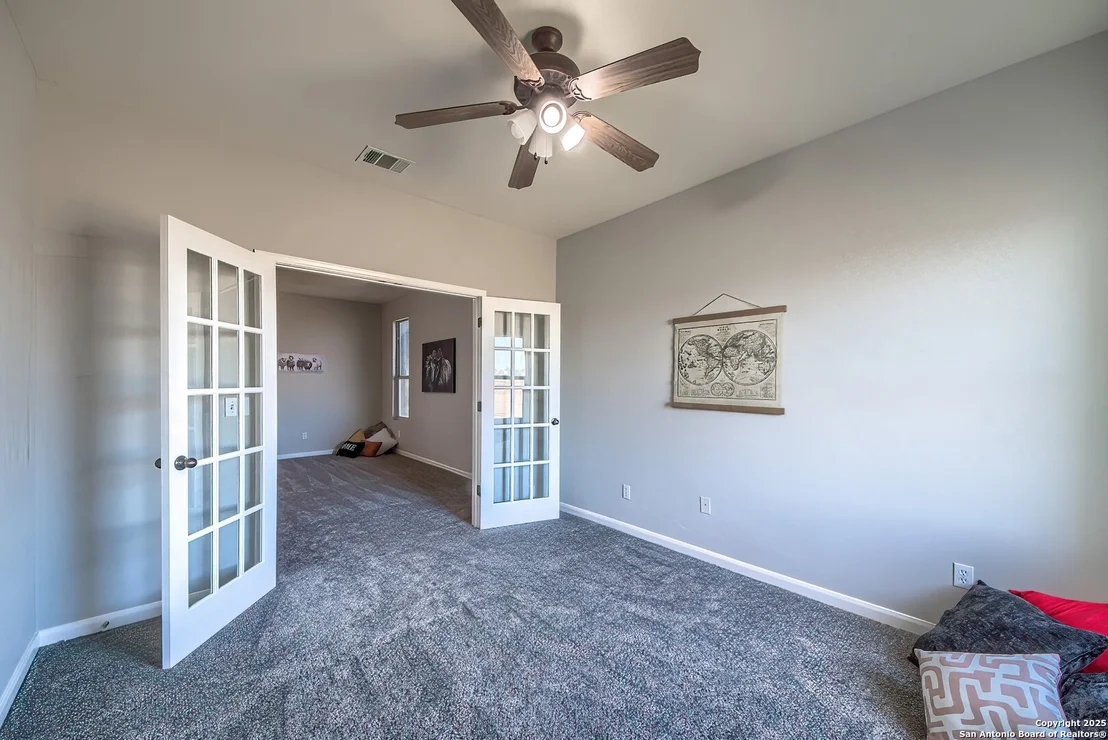 Photo of 240 Glory Lane