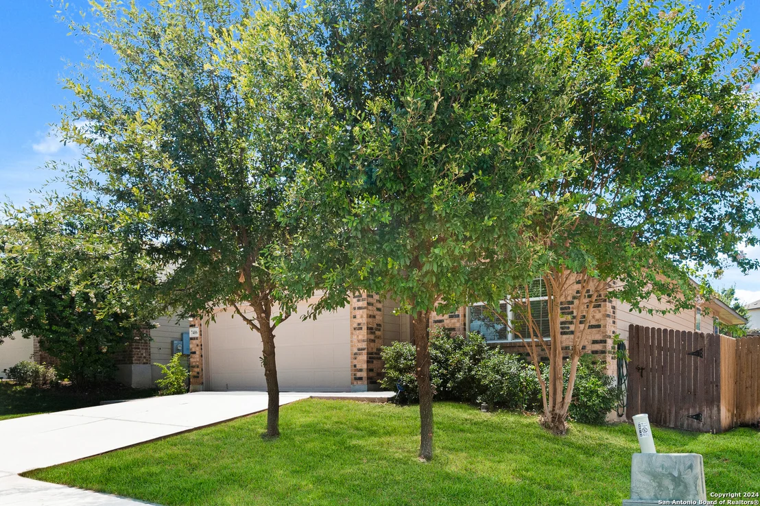 Photo of 7406 Equinox Corner