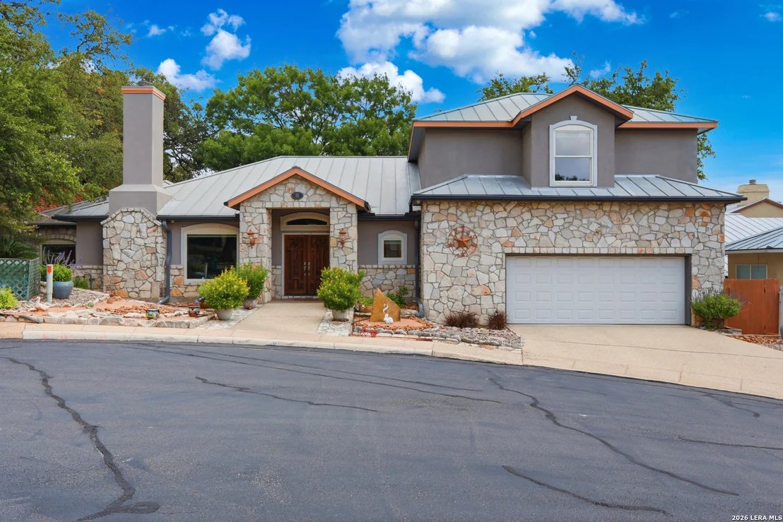 Photo of 8 Donore Cir