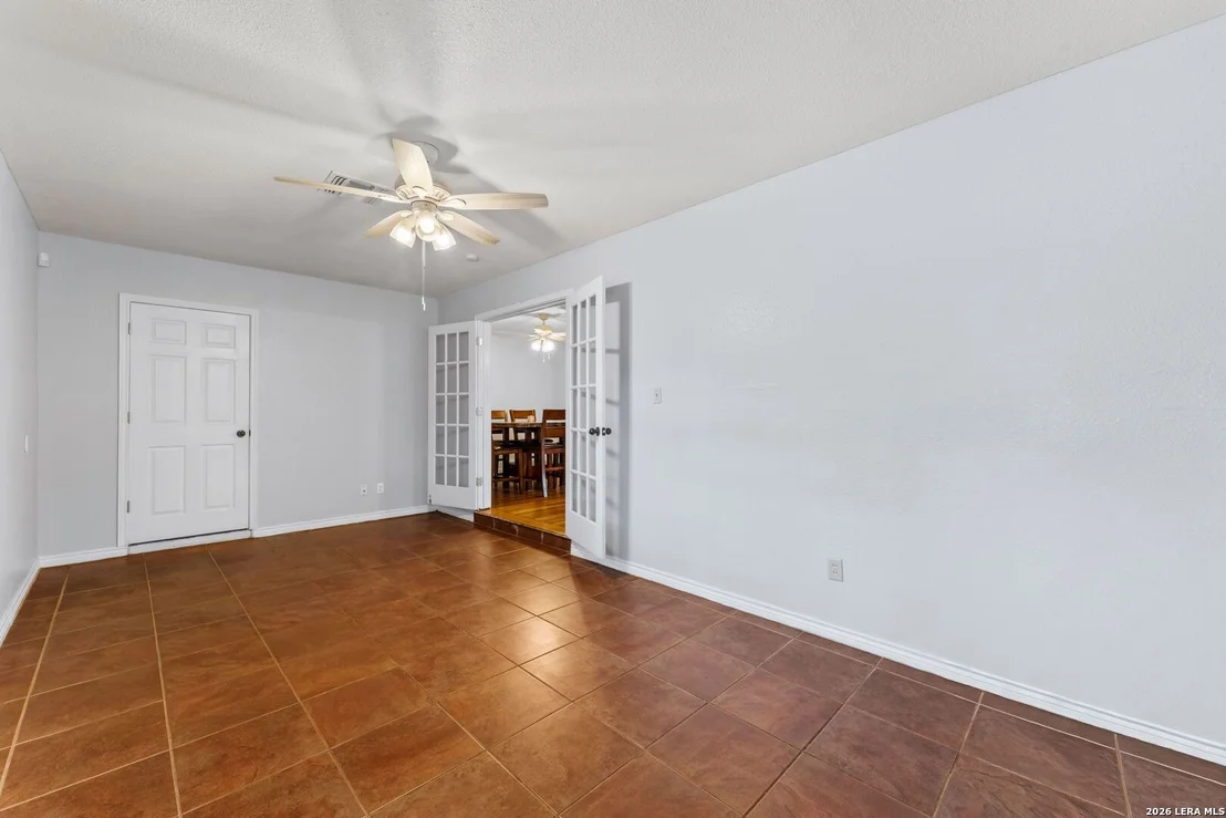Photo of 359 Pilgrim Dr