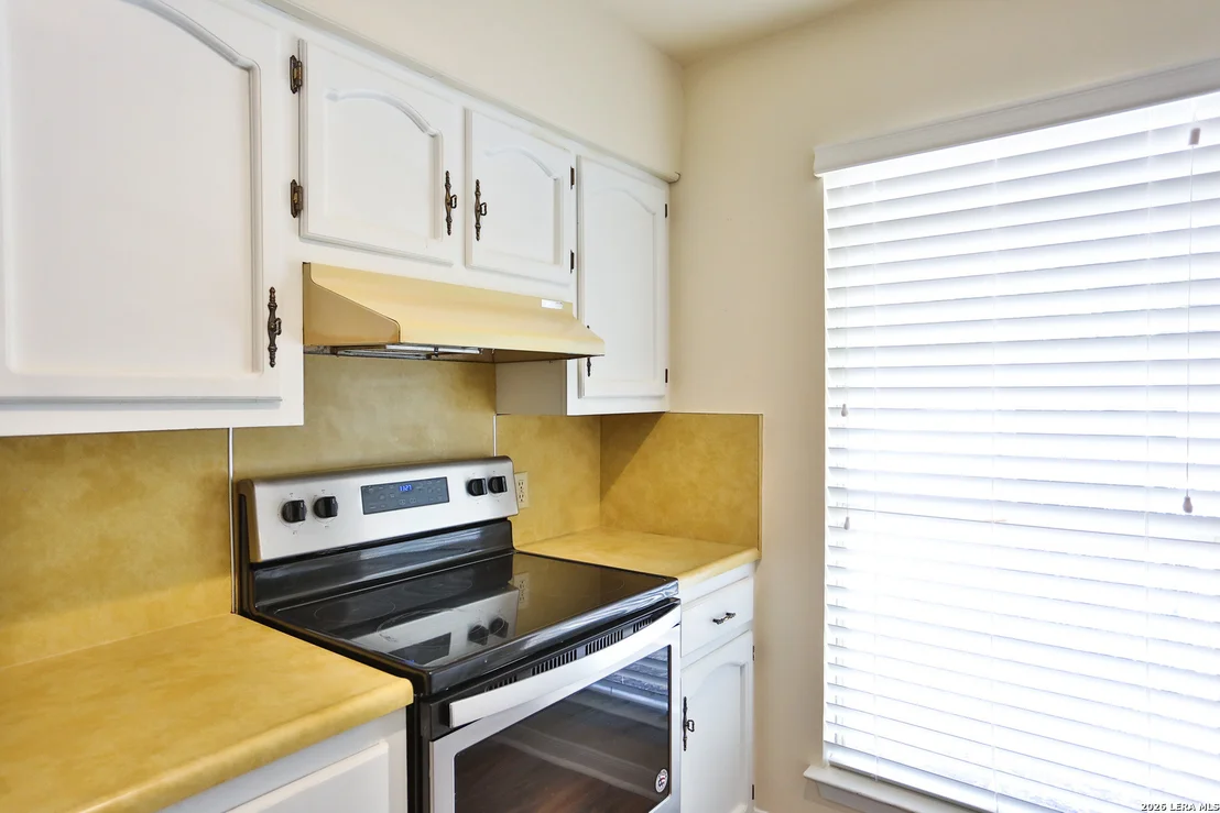 Photo of 131 CREEKSIDE DR
