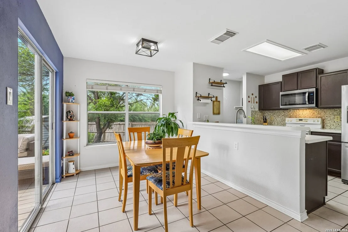 Photo of 8810 Bridgefield