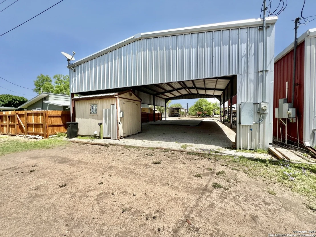 Photo of 85 Redbud