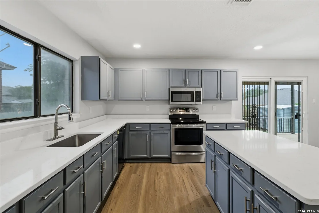 Photo of 6838 Park Haven