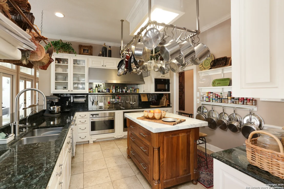 Photo of 136 FALLING WATER DR