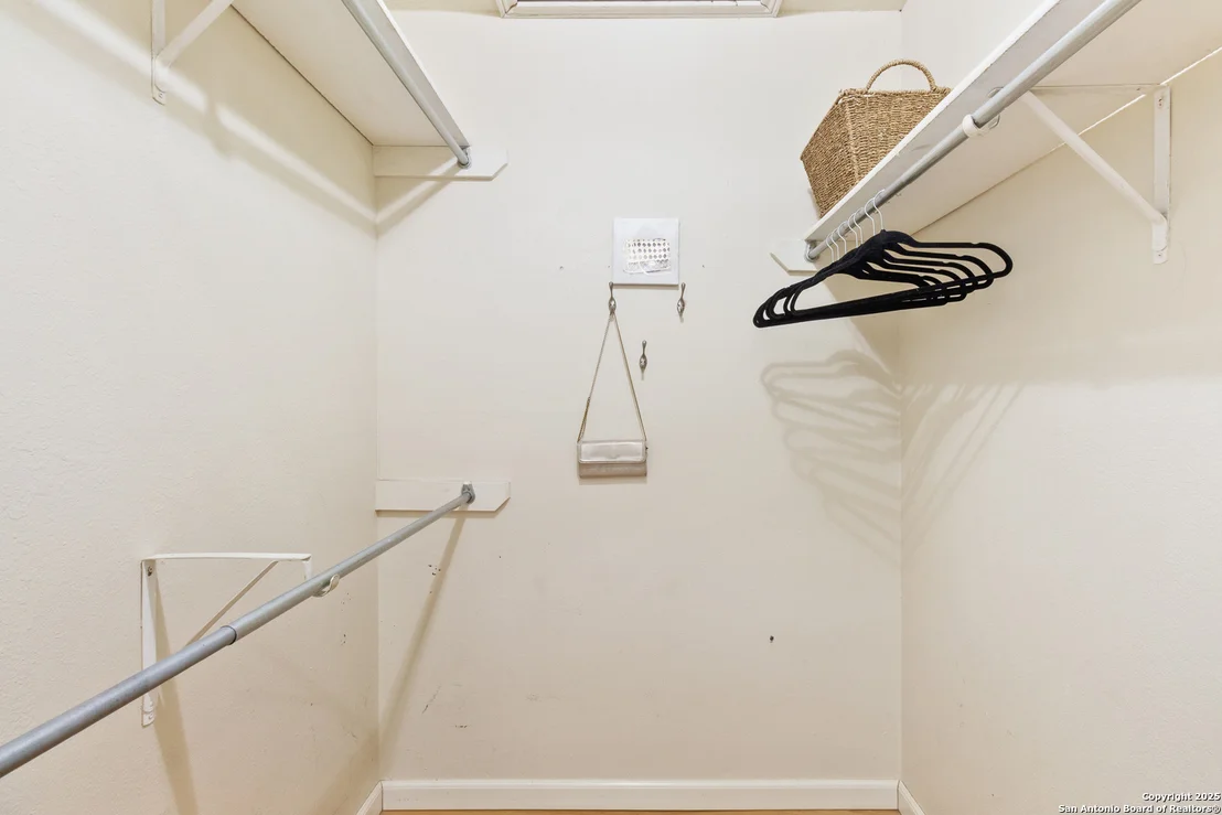 Photo of Unit 4 at 8611 Datapoint