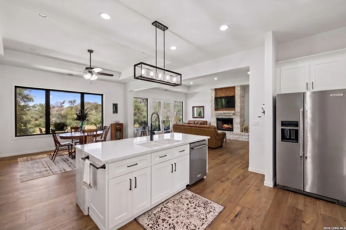 Photo of 879 LATIGO BLVD