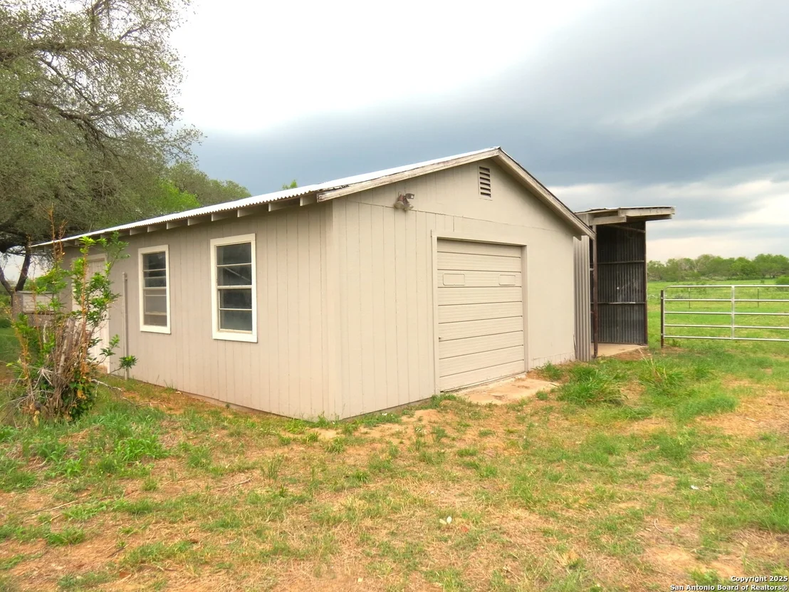 Photo of 490 Horton