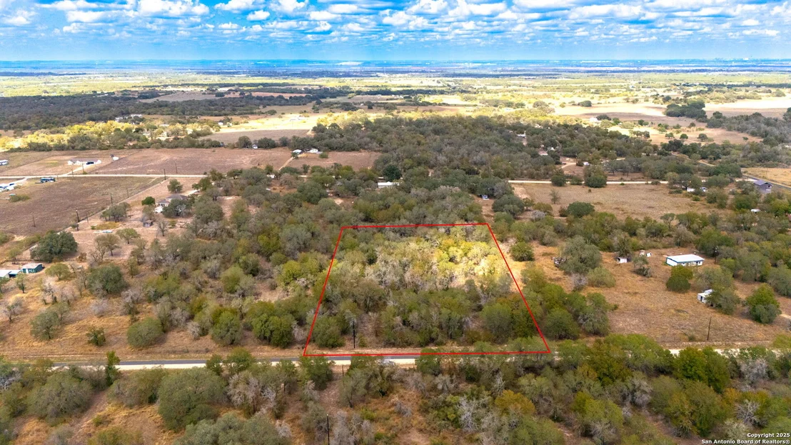 Photo of LOT 24 Workman