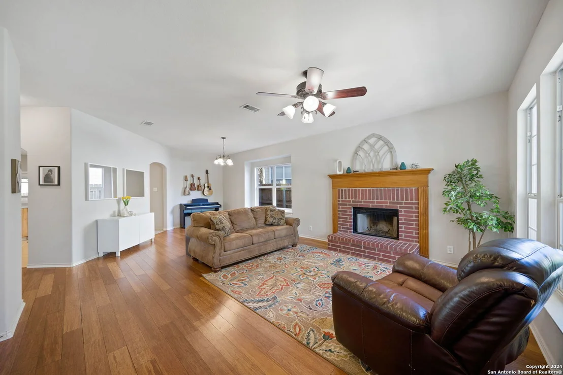 Photo of 15831 AUGUSTA COR