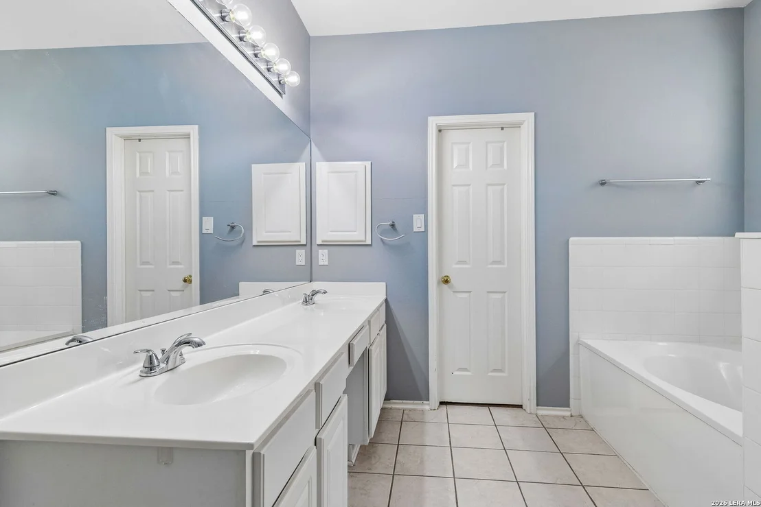 Photo of 24910 Crescent Run