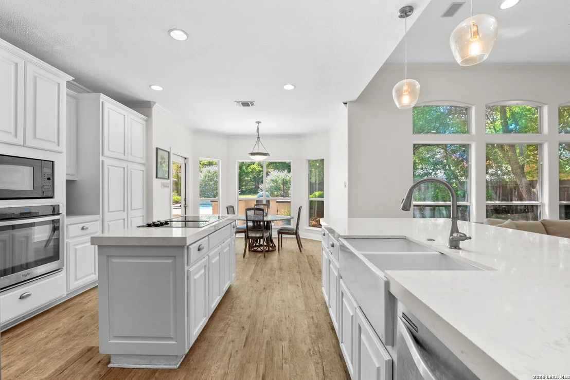 Photo of 8522 FAIRWAY BEND DR